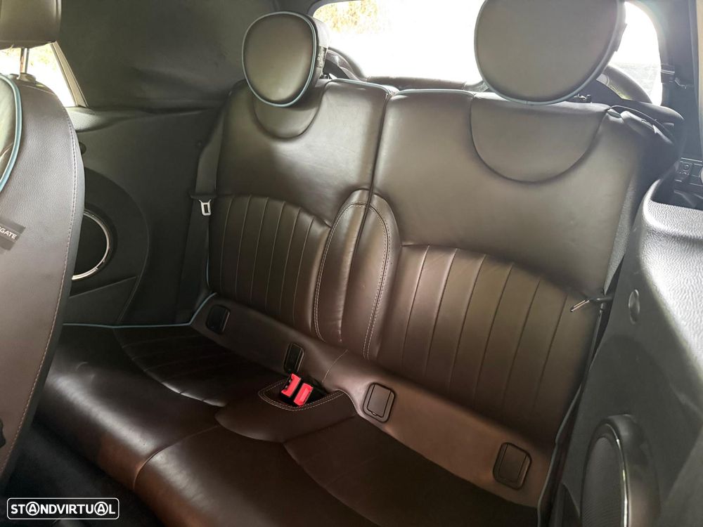 MINI Cabrio Cooper D - 19
