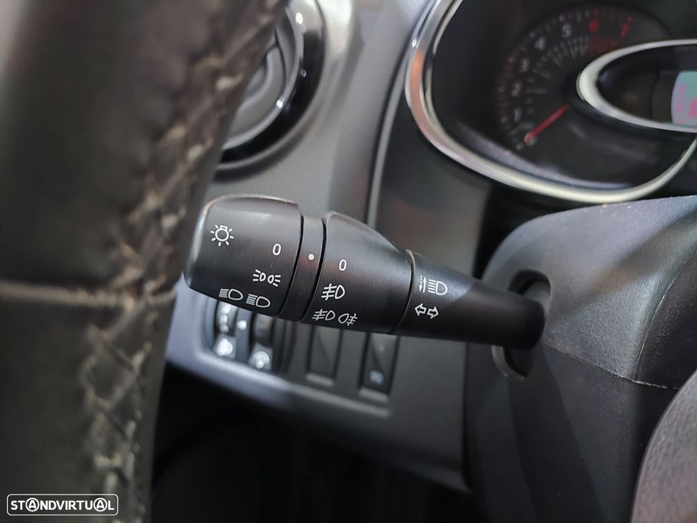 Renault Clio Sport Tourer 0.9 TCe Limited - 11