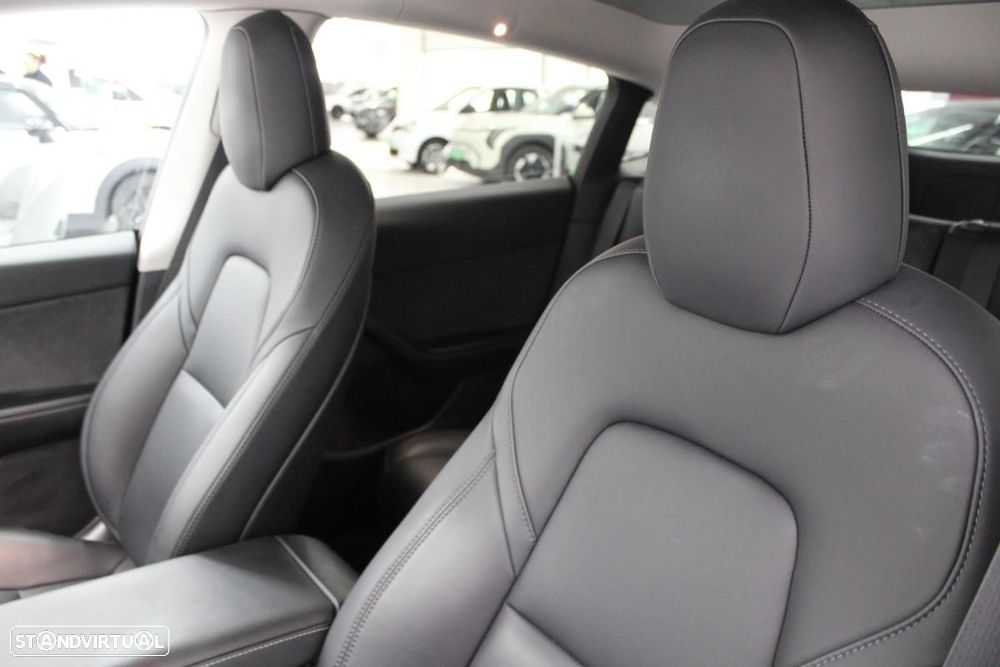 Tesla Model Y Long Range Dual Motor AWD - 10