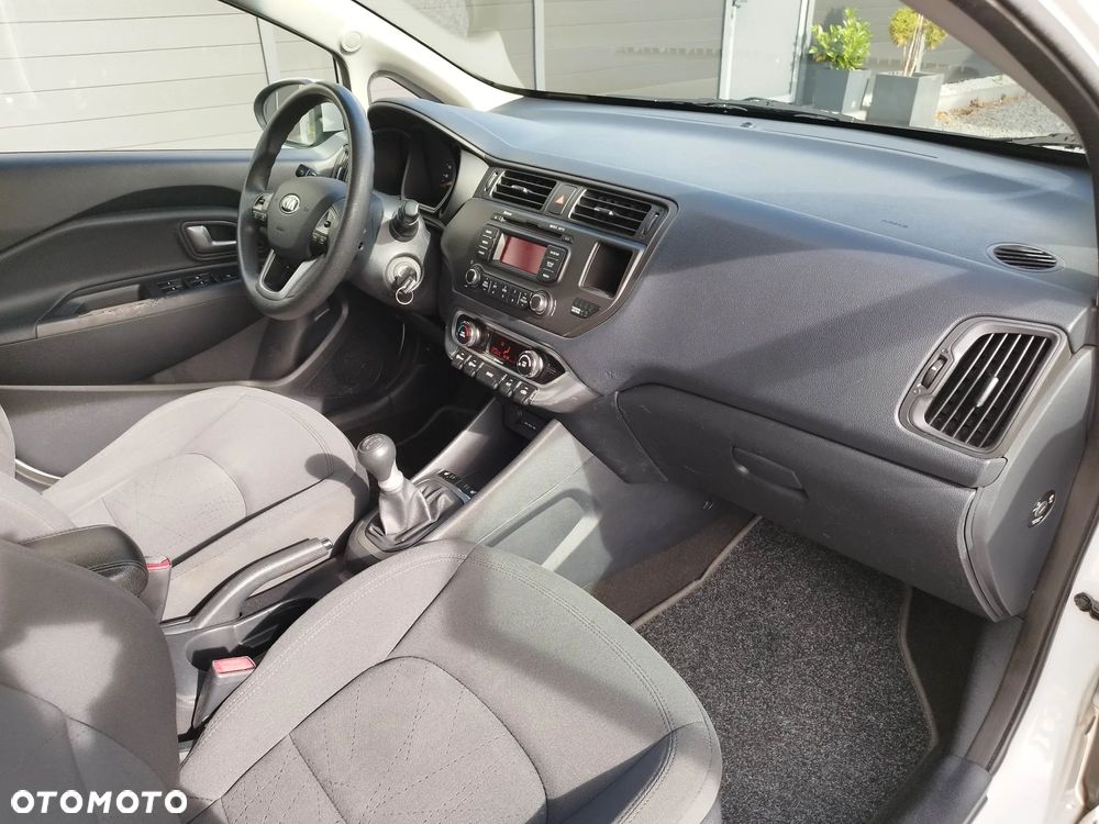 Kia Rio 1.2 Business Line - 25