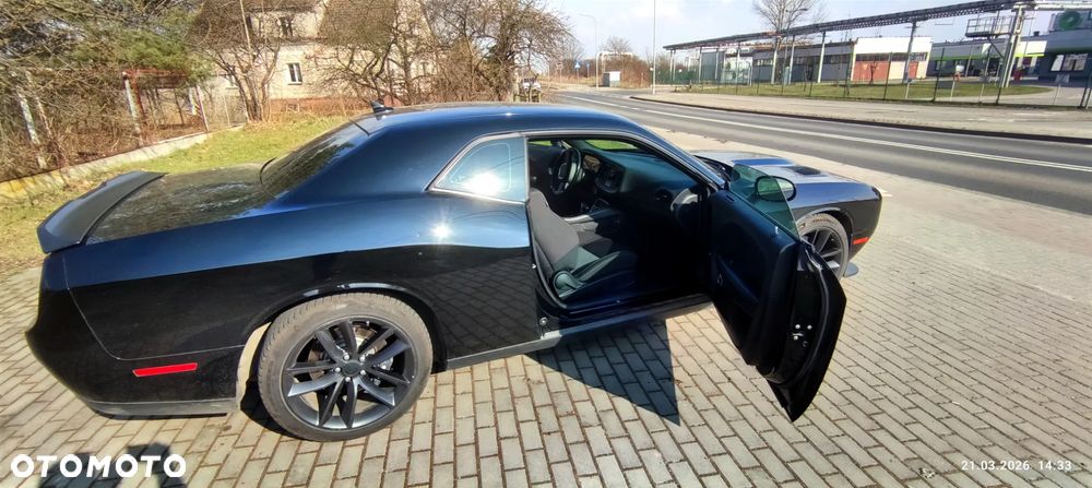 Dodge Challenger 6.4 Scat Pack - 9