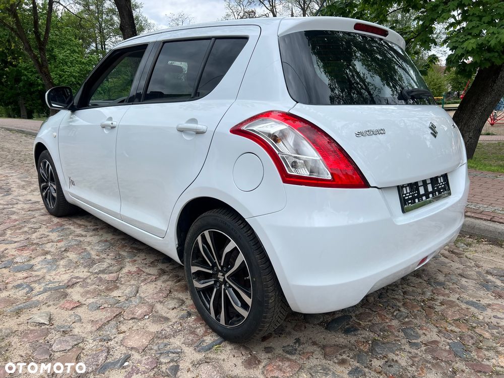 Suzuki Swift - 4