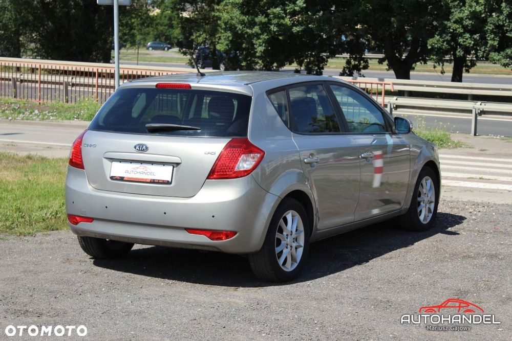 Kia Ceed - 6
