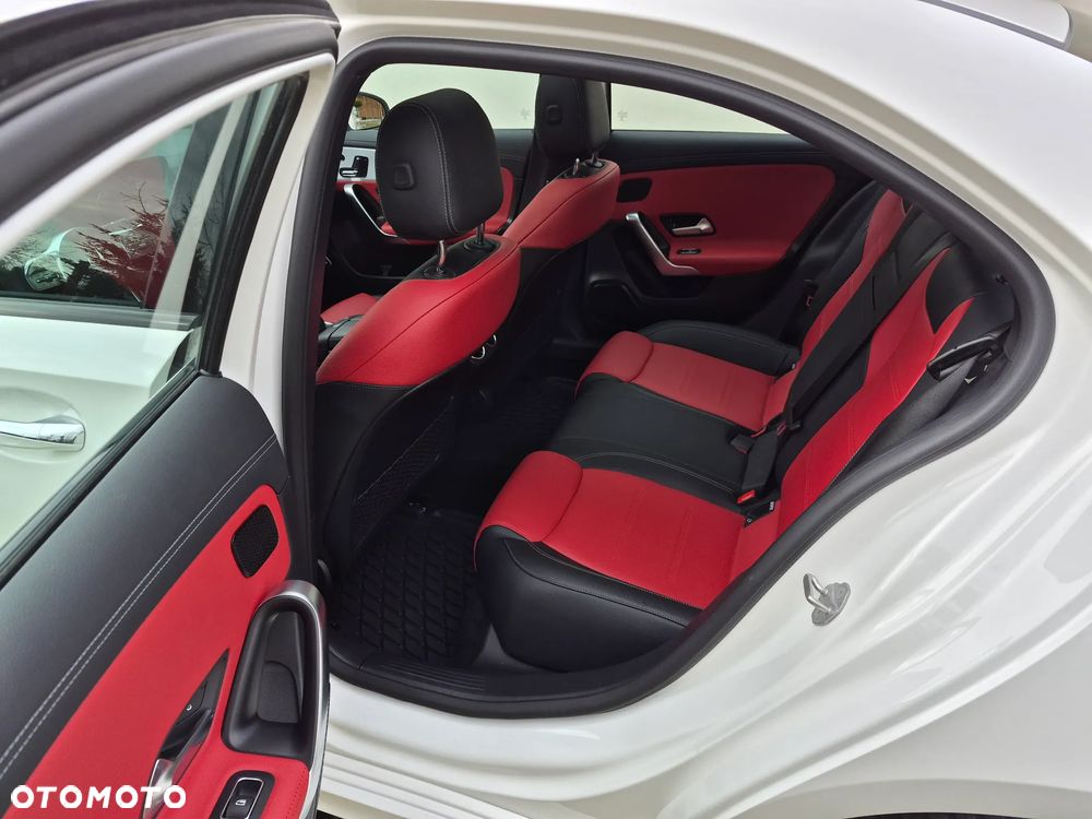 Mercedes-Benz Klasa A AMG 35 4Matic AMG Speedshift DCT 7G - 20