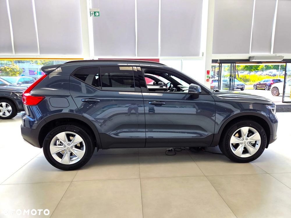 Volvo XC 40 B3 Core - 4