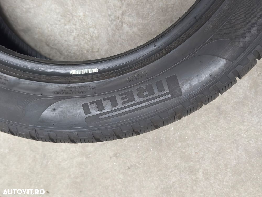 Vând 4 anvelope 235/55/19 Pirelli de iarnă ca noi - 6