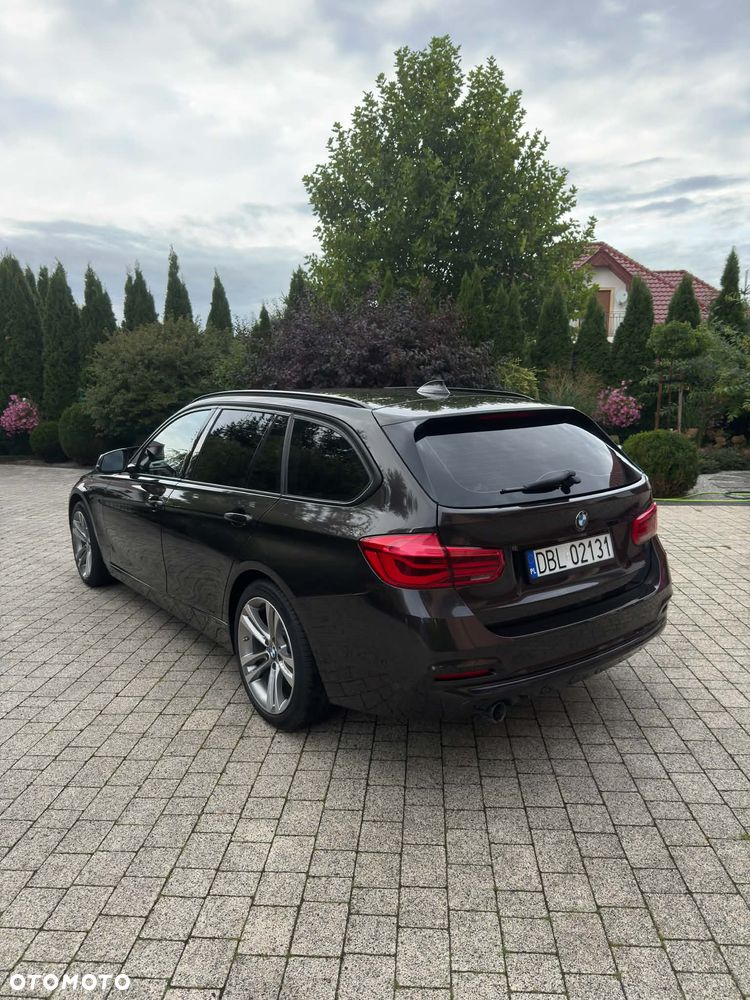 BMW Seria 3 318d xDrive Sport Line - 6