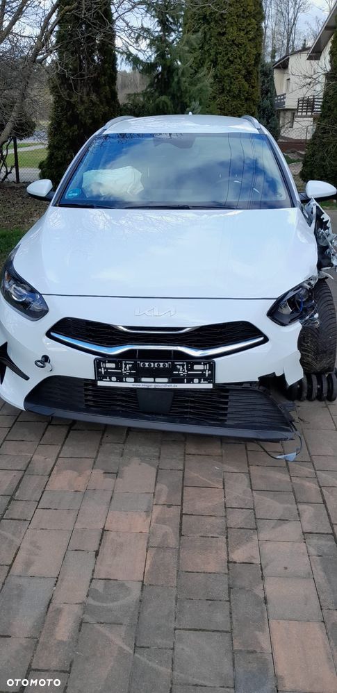 Kia Ceed 1.5 T-GDI DCT7 OPF Spirit - 4