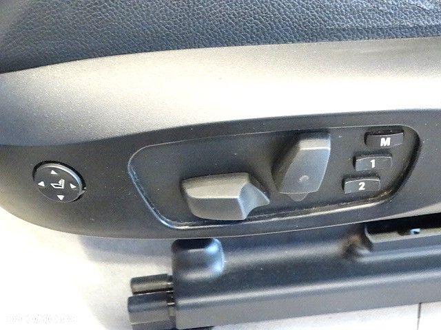 X3 F25 Euro Skóra Nevada Ambiente Grzane Pompowane Fotele Rolety Pamięć Przeszycia Podłokietnik Boczki Podświetlane Wiązki - 22