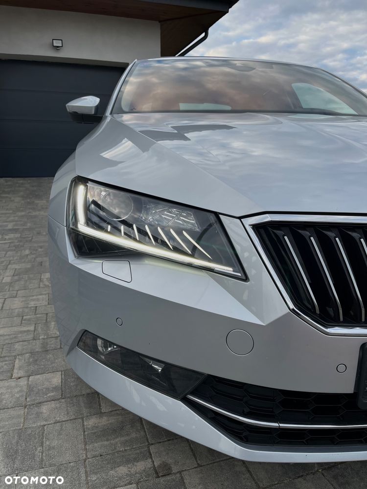Skoda Superb 1.5 TSI ACT DSG Sportline - 4