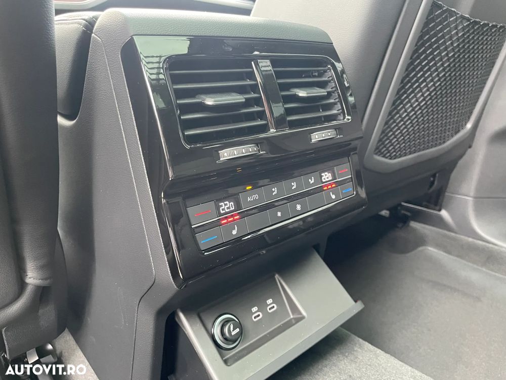 Volkswagen Touareg V6 TDI 4MOTION R-Line - 21