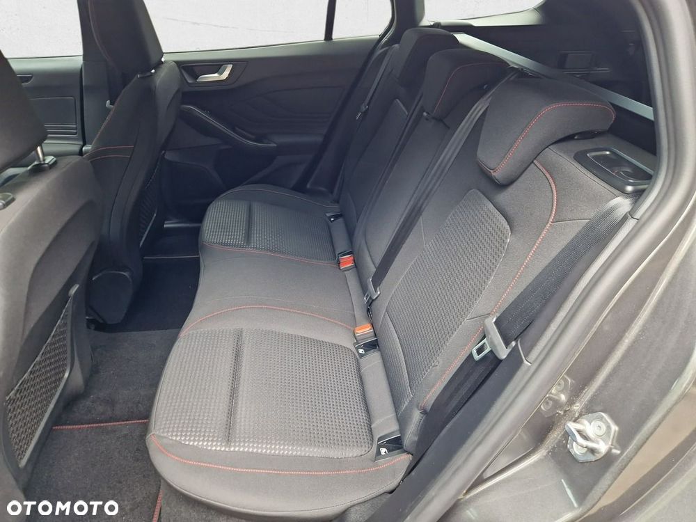 Ford Focus - 22