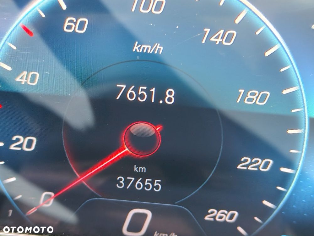 Mercedes-Benz CLA - 6