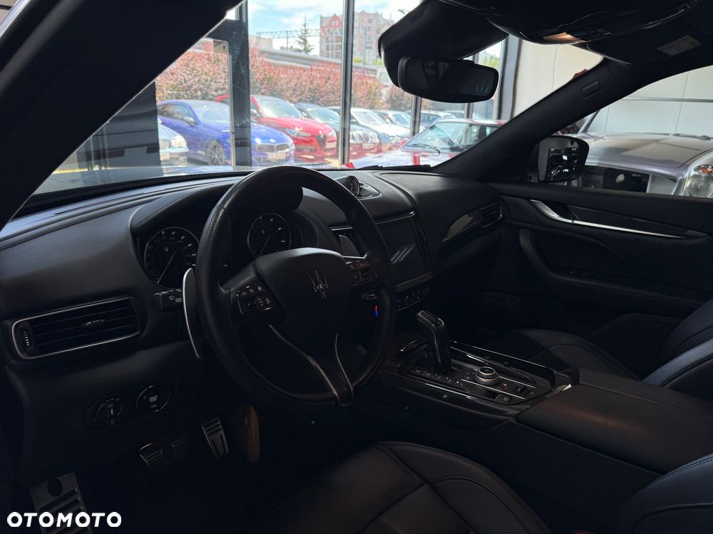 Maserati Levante MHEV GT - 10
