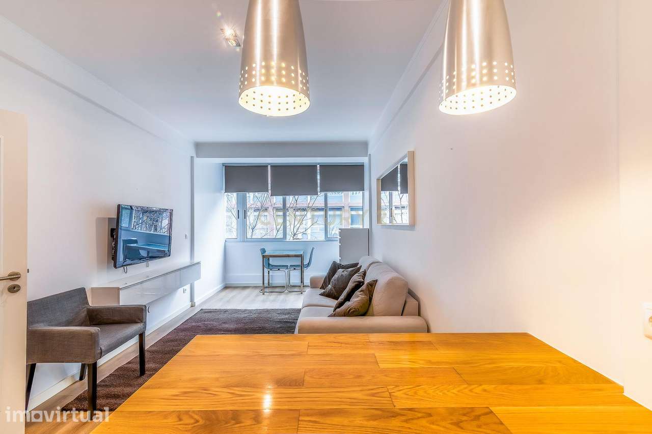 Venha conhecer este simpático apartamento mobilado próximo da emblemát - Grande imagem: 3/14
