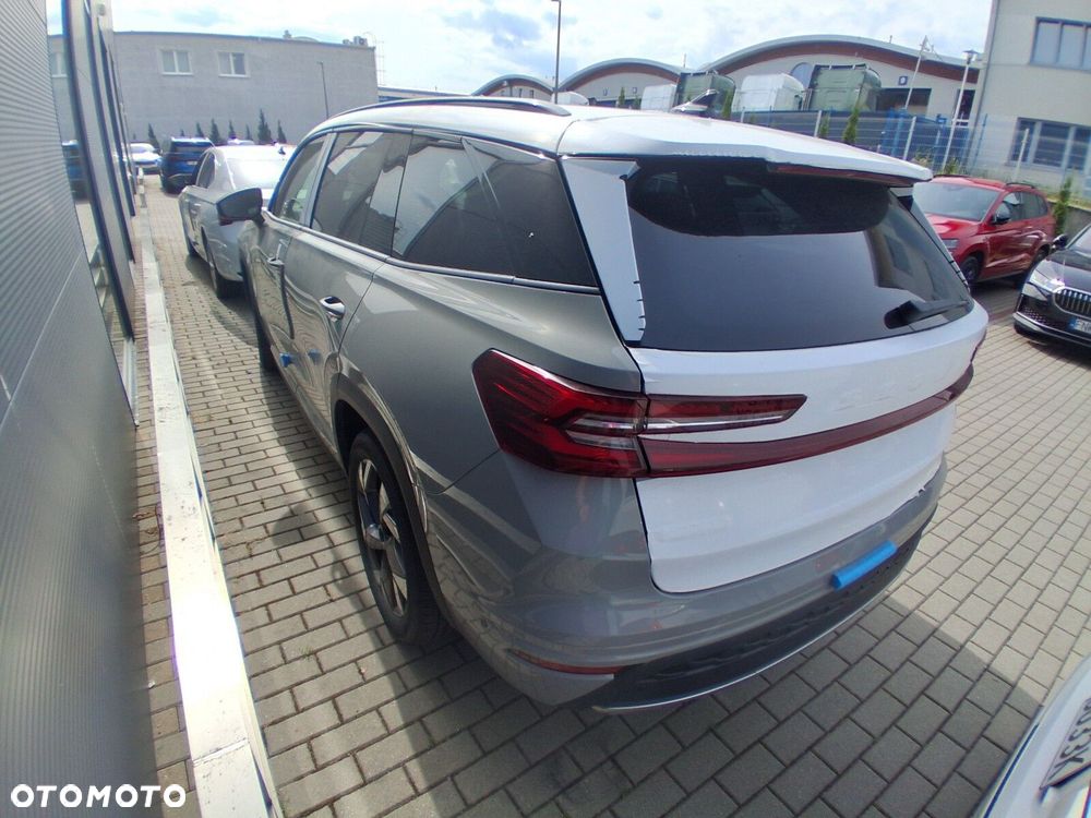 Skoda Kodiaq 2.0 TSI 4x4 Sportline DSG - 4