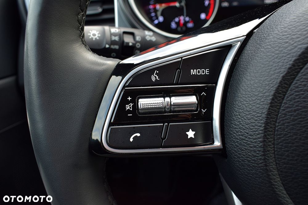 Kia XCeed - 10