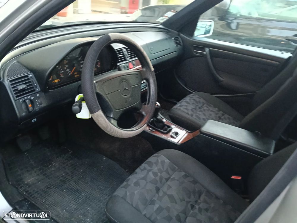 Mercedes-Benz C 220 CDI Classic - 24