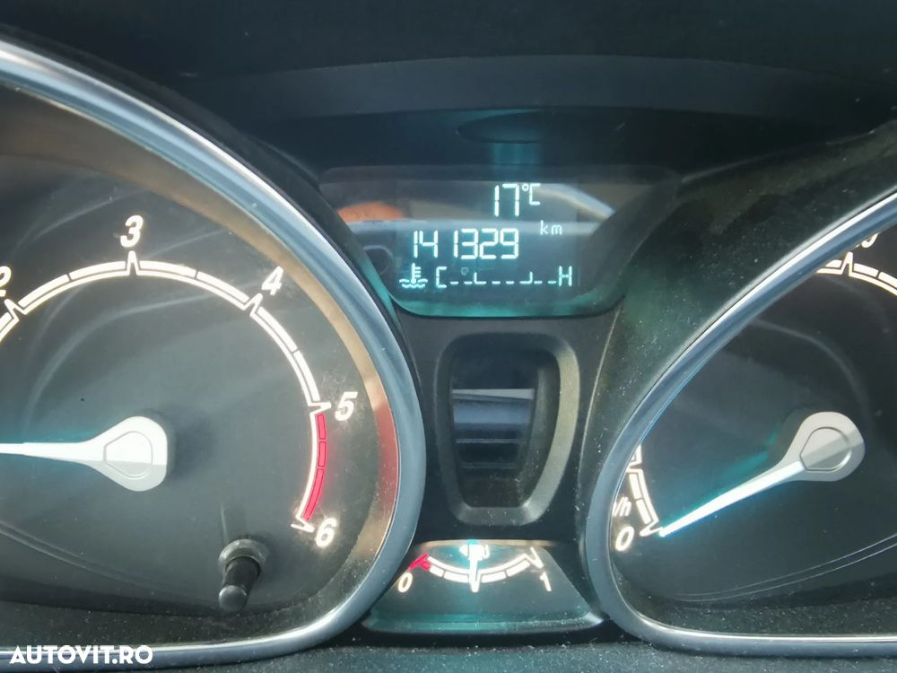 Ford Fiesta 1.5 TDCi Active II - 11