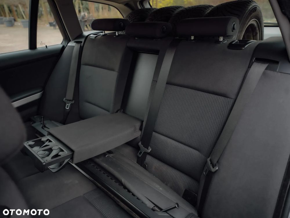 BMW Seria 3 320i Edition Exclusive - 23