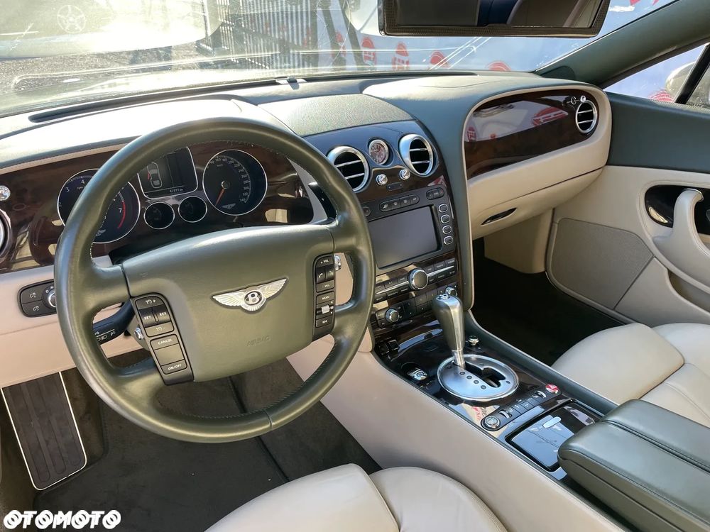 Bentley Continental GT - 14