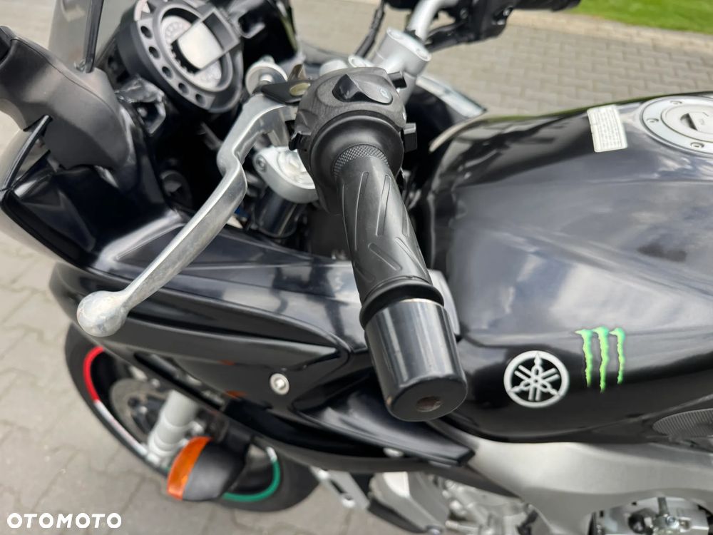 Yamaha FZ6 - 24