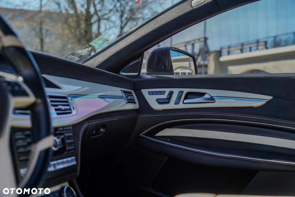 Mercedes-Benz CLS 350 CDI 4-Matic BlueEff - 6