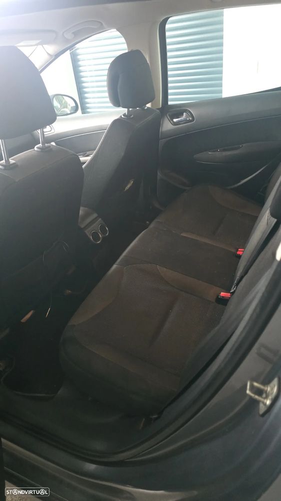 Peugeot 308 1.6 HDi Executive - 5