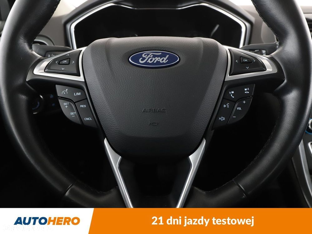 Ford Mondeo - 18