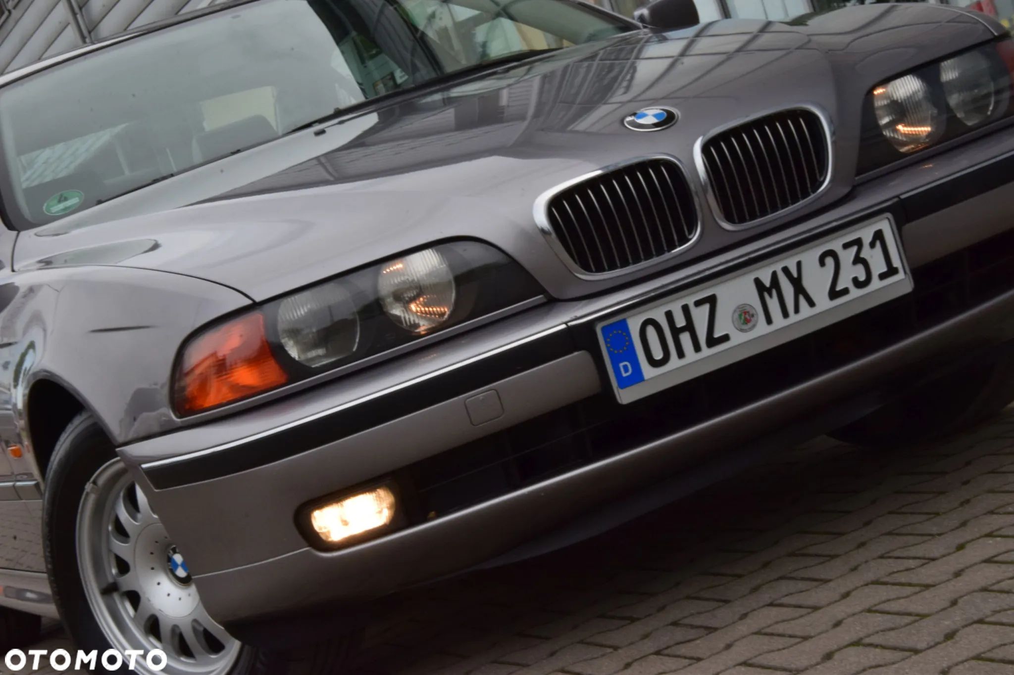 BMW Seria 5 523i - 1