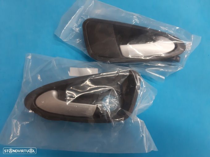Puxador pega muleta de porta Seat Ibiza 6J   2008-2012  (cinza) NOVO - 1
