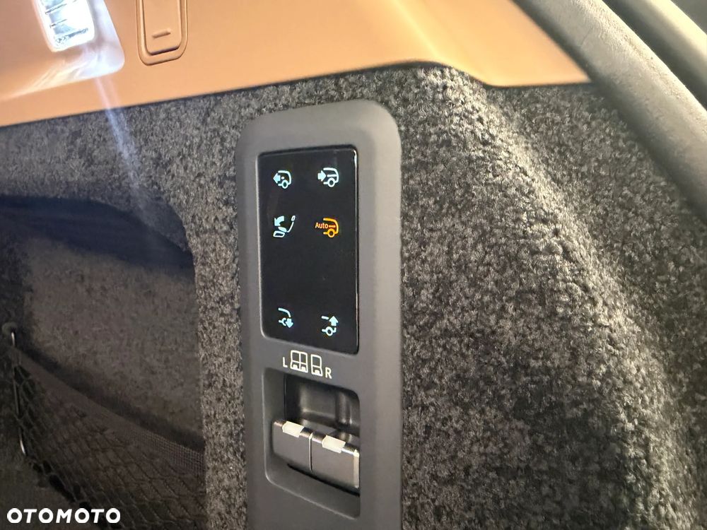 Land Rover Range Rover 3.0 P460e PHEV Autobiography - 33