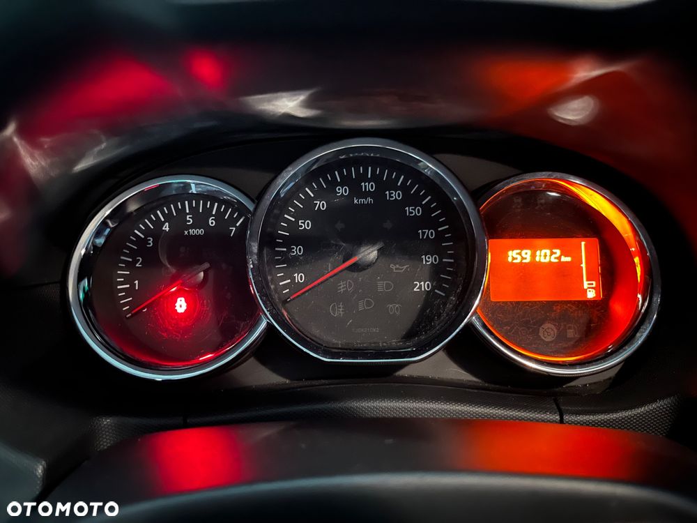 Dacia Duster 1.6 SCe S&S - 6