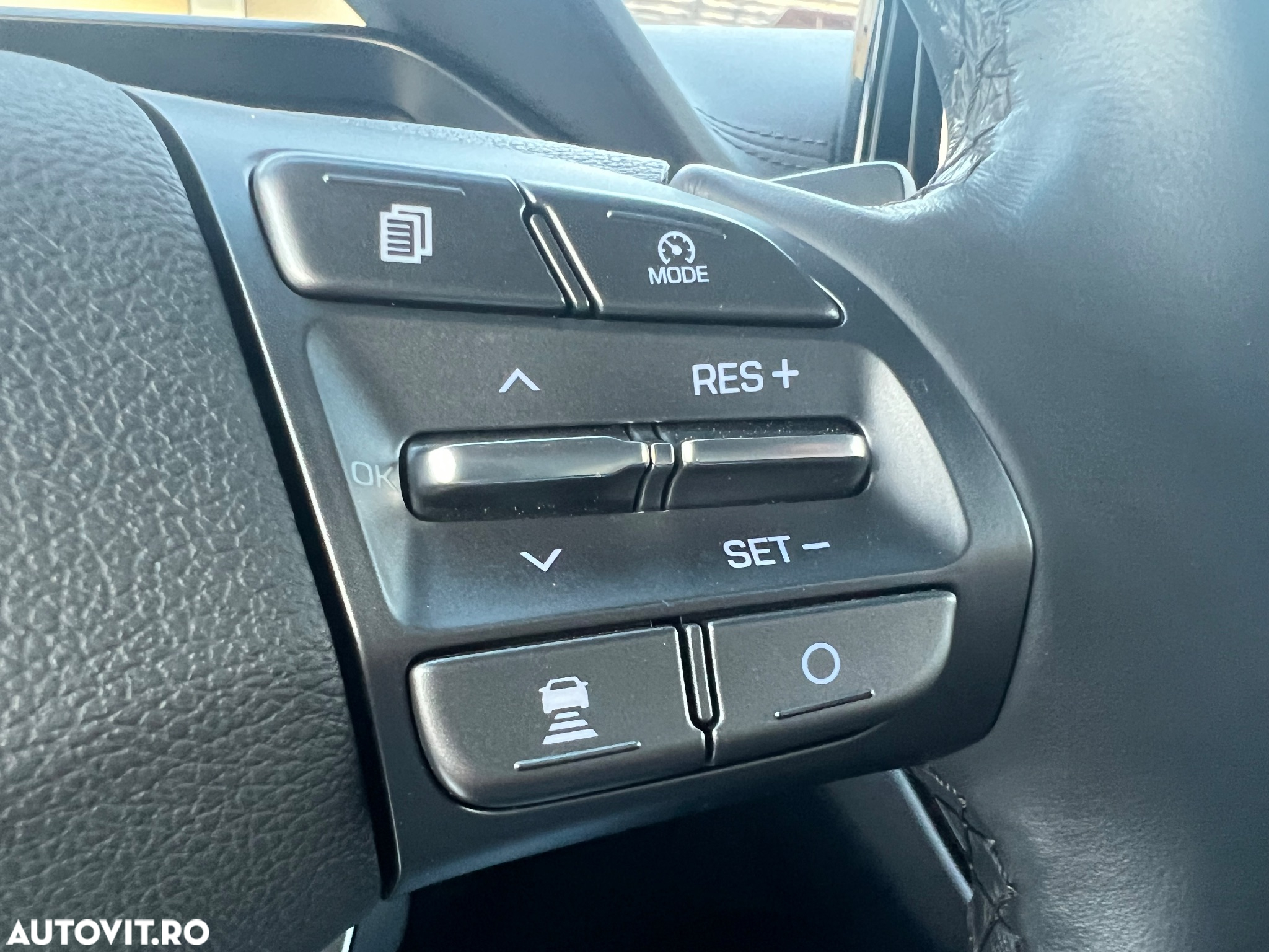 Hyundai IONIQ Plug-In Hybrid 1.6 141CP Exclusive - 29