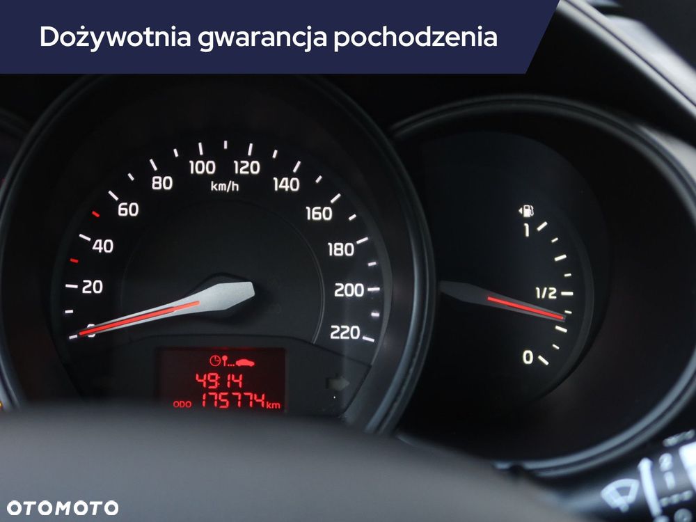 Kia Rio - 12