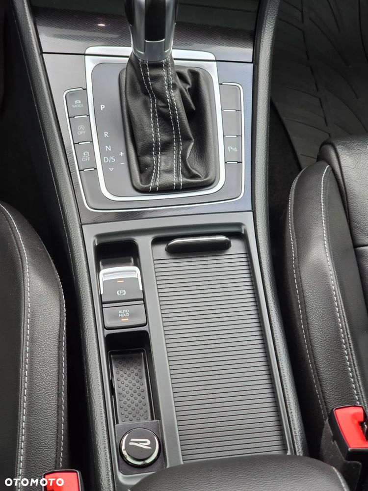 Volkswagen Golf GTD (BlueMotion Technology) DSG - 25