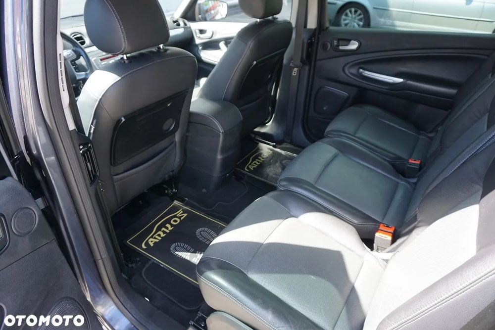 Ford S-Max 2.0 TDCi DPF Titanium X - 34