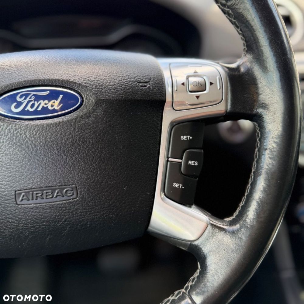 Ford S-Max - 28