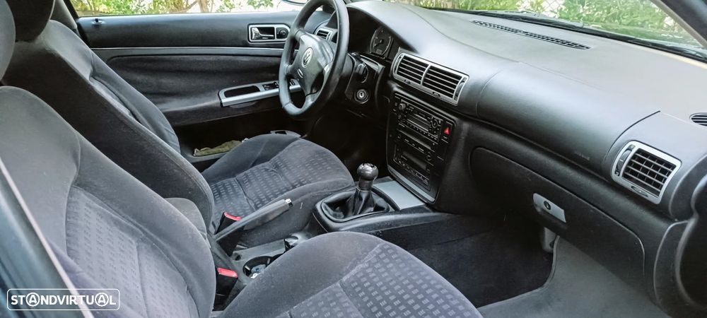 VW Passat Variant 1.9 TDi Confortline - 8