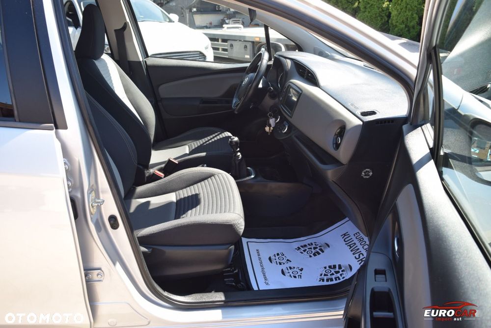 Toyota Yaris 1.5 Premium - 15