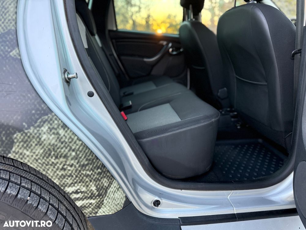 Dacia Duster 1.5 dCi 4x4 Laureate - 11