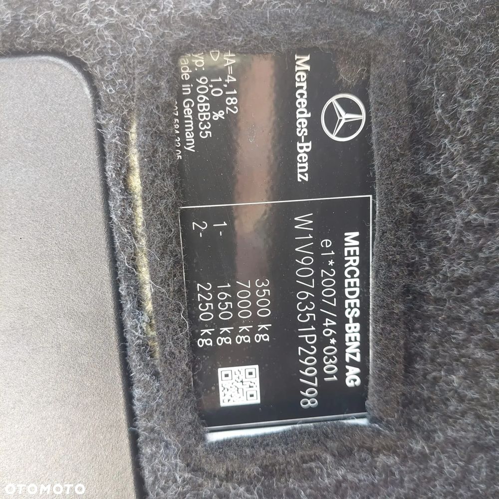 Mercedes-Benz Sprinter - 35