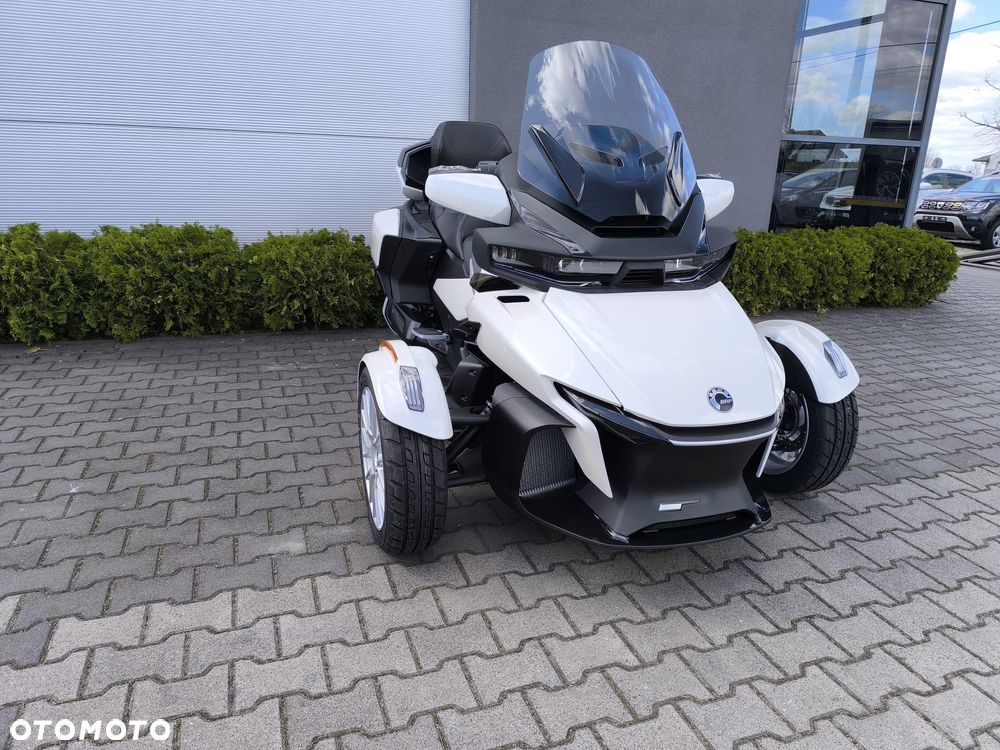 Can-Am Spyder - 4