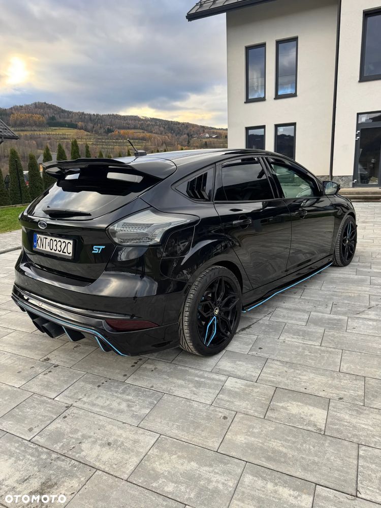 Ford Focus 2.0 EcoBoost ST - 4