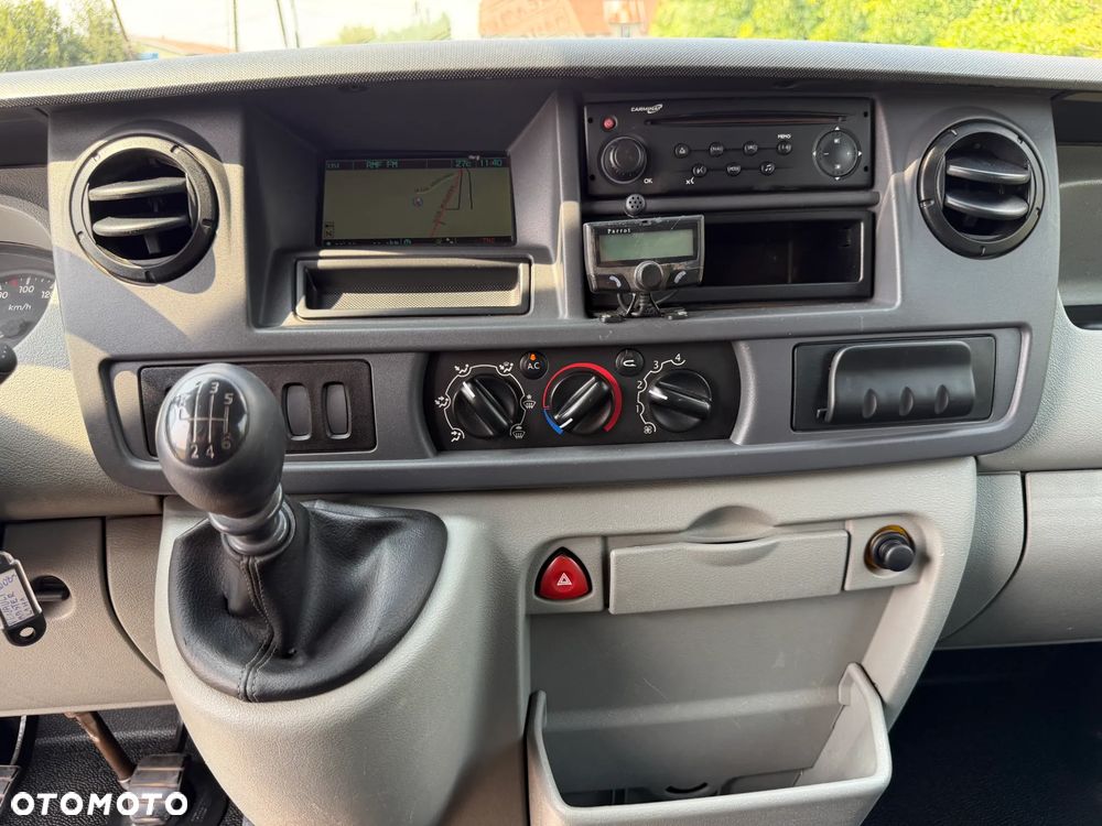 Renault Master * 2.5 / 120KM * L1H1 * Furgon / Blaszak * - 37