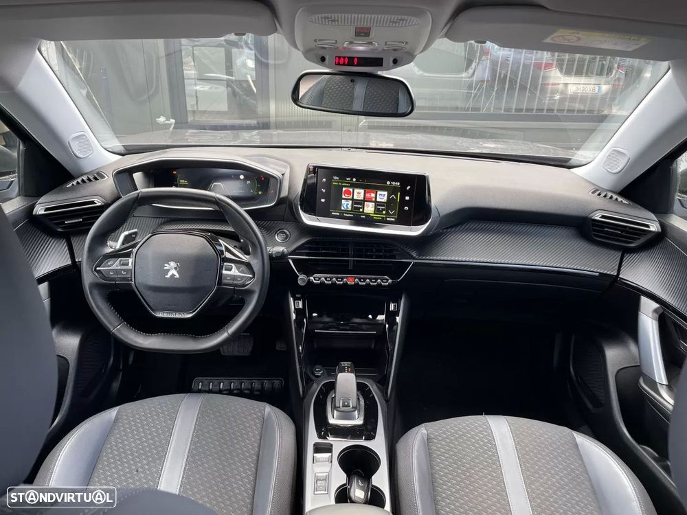 Peugeot 2008 1.2 PureTech Allure EAT8 - 13
