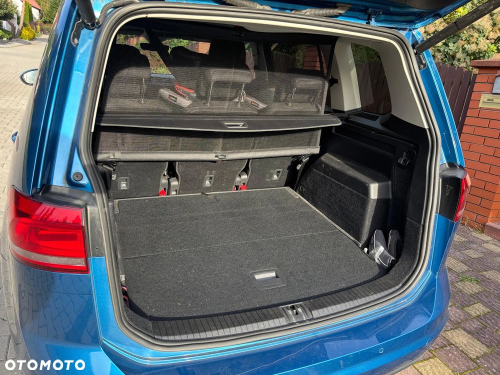 Volkswagen Touran 1.5 TSI EVO Highline - 20