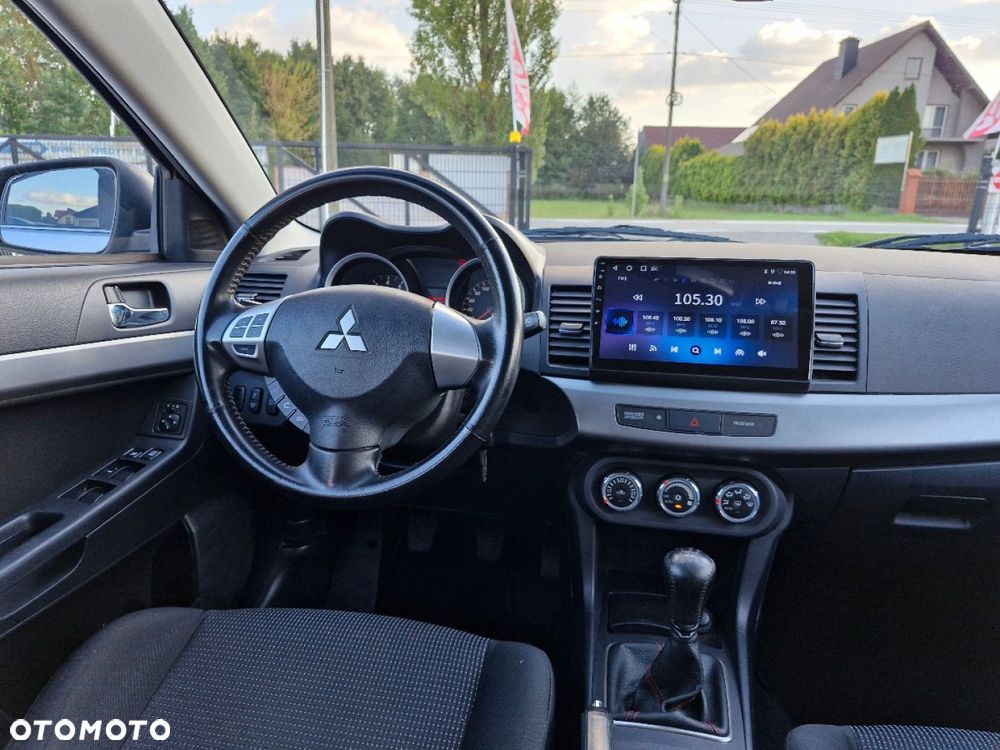 Mitsubishi Lancer - 8