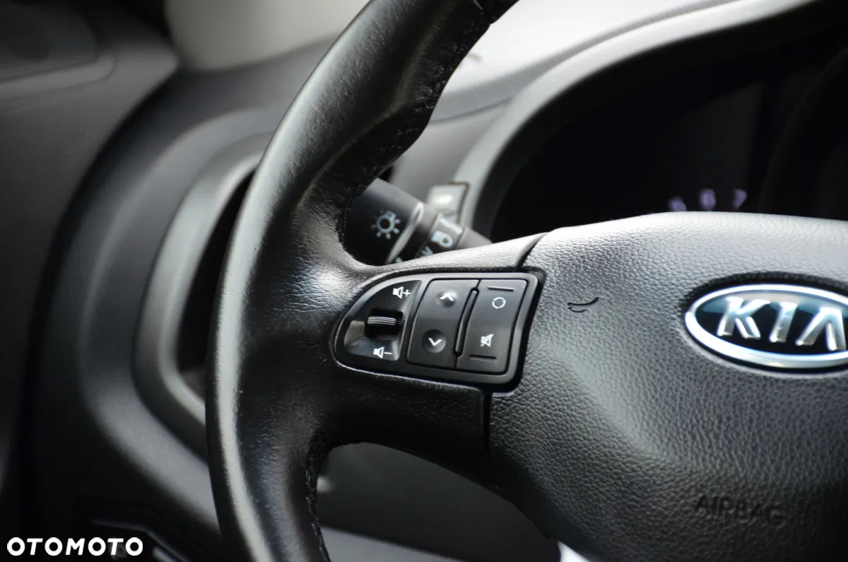 Kia Sportage 2.0 M - 32