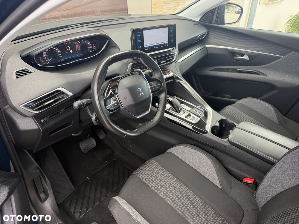 Peugeot 3008 - 16